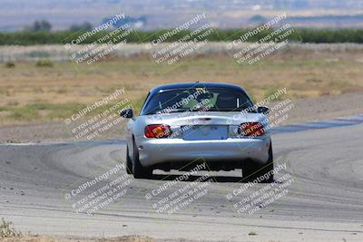 media/Jun-05-2022-CalClub SCCA (Sun) [[19e9bfb4bf]]/Group 1/Race/